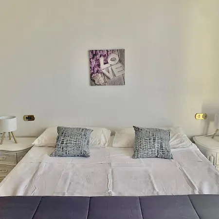 A Due Passi Dal Mare *